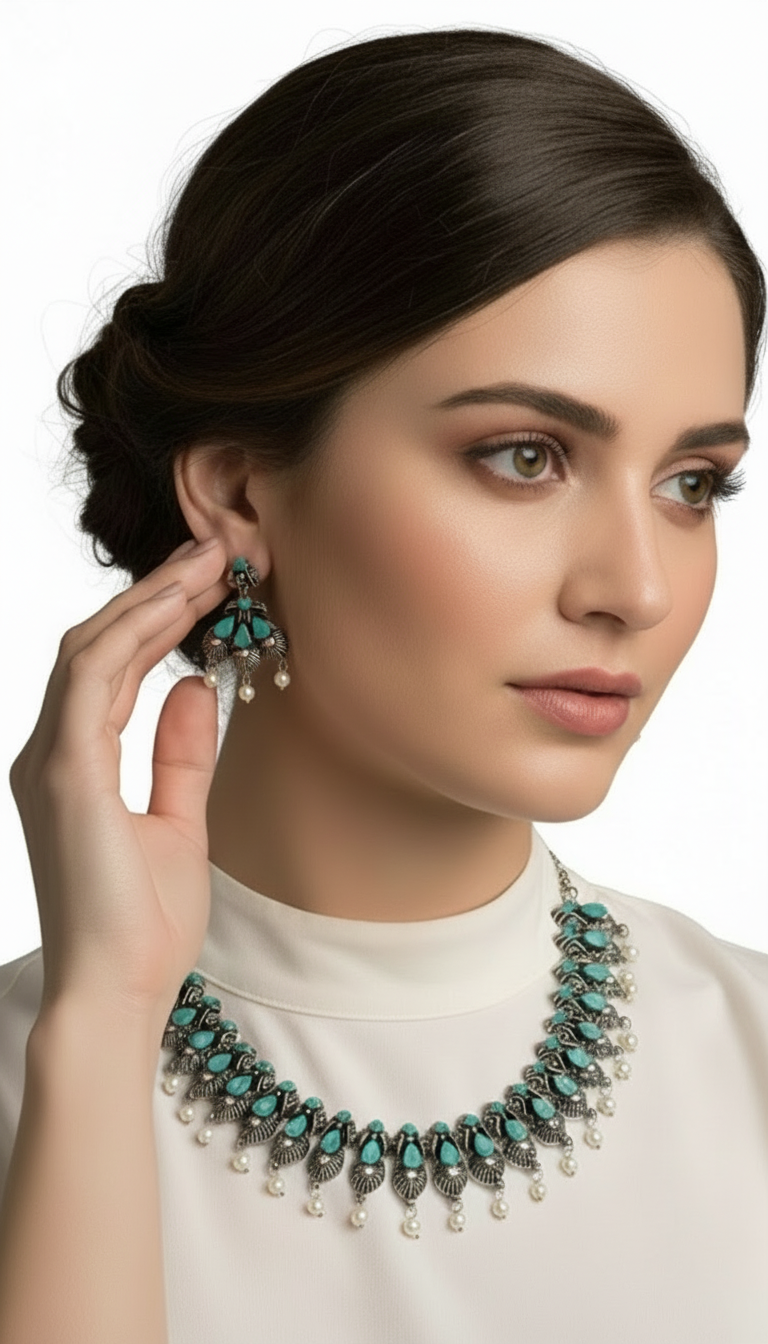 Traditional Sea Green Pastel turquise Stones oxidized metal Necklace