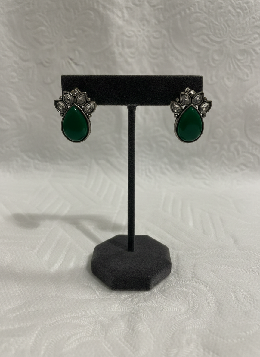 Monalisa Style green stone earrings
